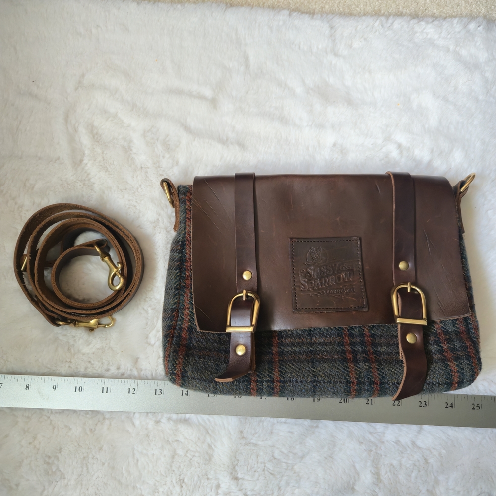 Sassy Sparrow leather and wool crossbody messenger bag